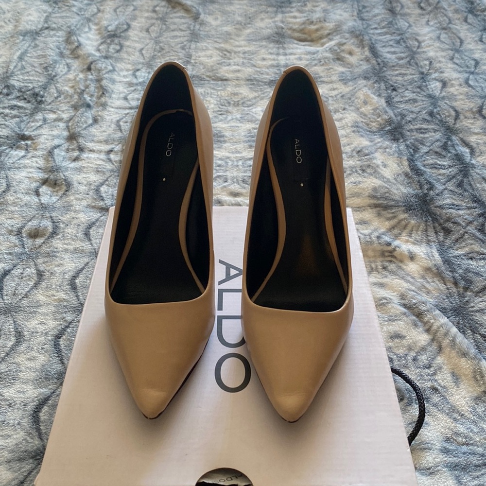 ALDO Elisia Nude Pump Heels.